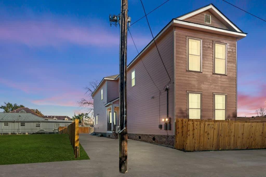 Apartment Elegant 4bd With Pool And Off Street Parking New Orleans